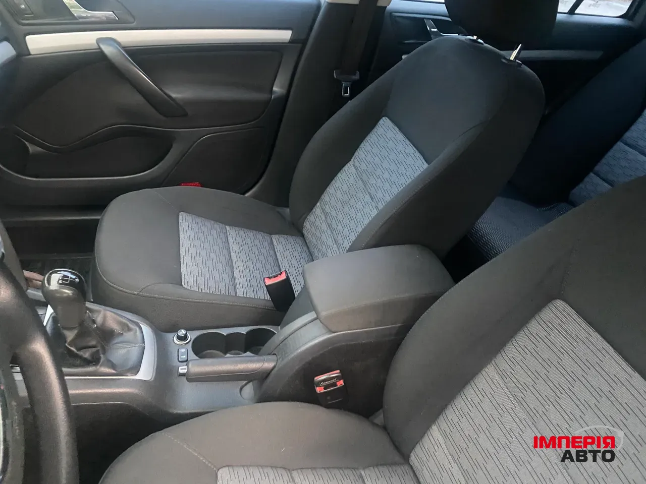 Skoda Octavia - фото 6