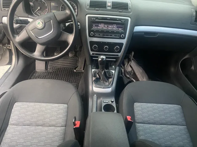 Skoda Octavia - фото 5