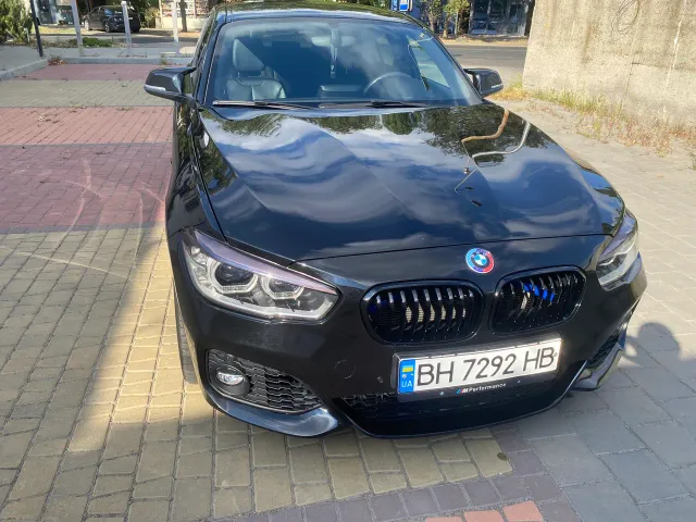 BMW 1 серії - фото 1