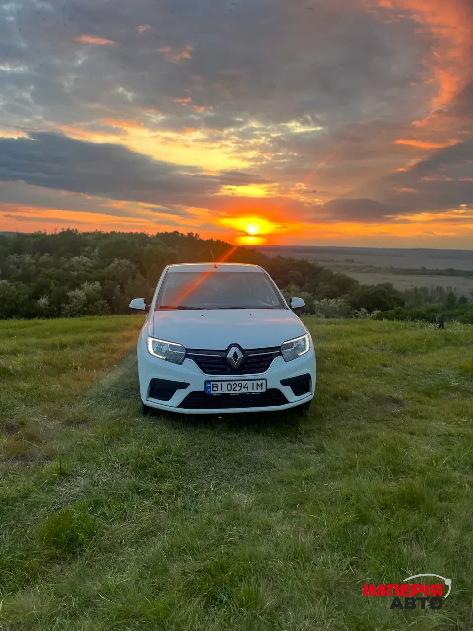 Renault Logan - фото 2