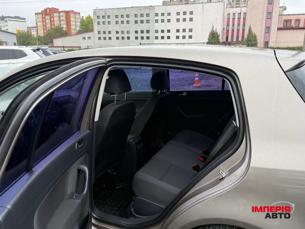 Volkswagen Golf Plus - фото 9