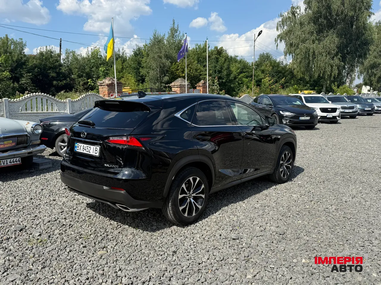 Lexus NX - фото 2