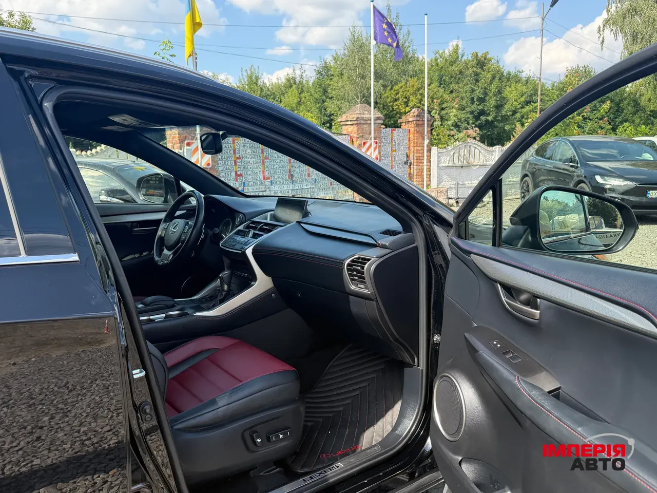 Lexus NX - фото 9