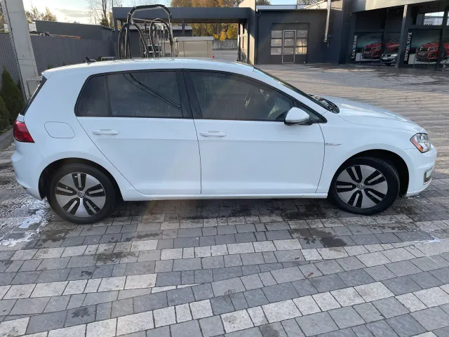 Volkswagen Golf - фото 2