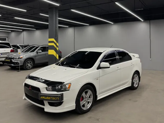 Mitsubishi Lancer - фото 4