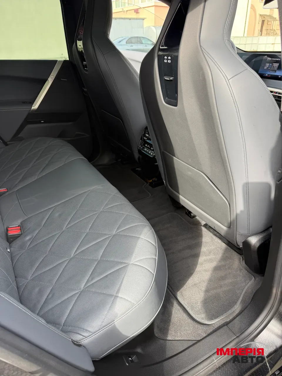 BMW iX - фото 22