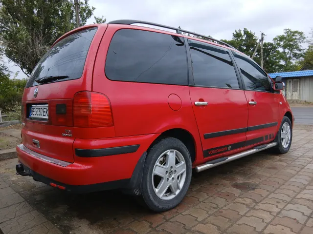 Volkswagen Sharan - фото 4