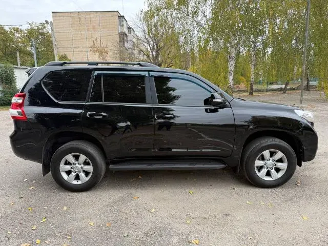 Toyota Land Cruiser Prado - фото 4