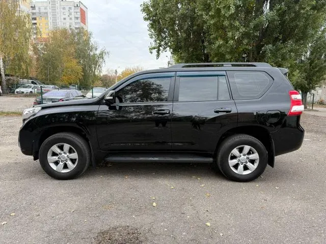 Toyota Land Cruiser Prado - фото 3