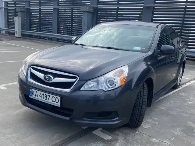 Subaru Legacy - фото 1