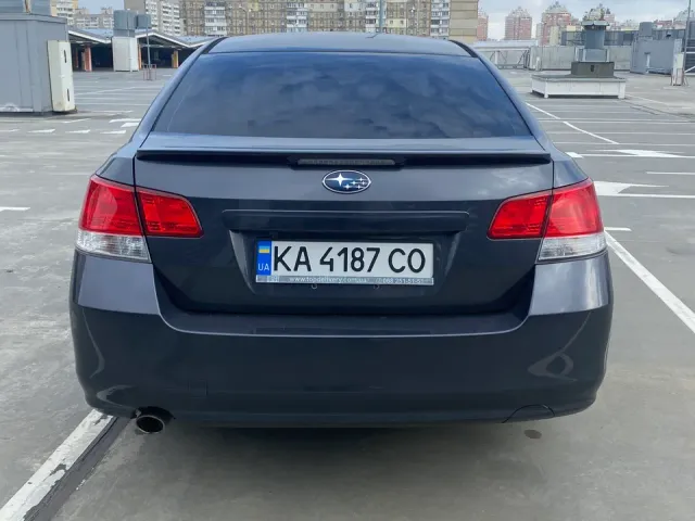 Subaru Legacy - фото 5