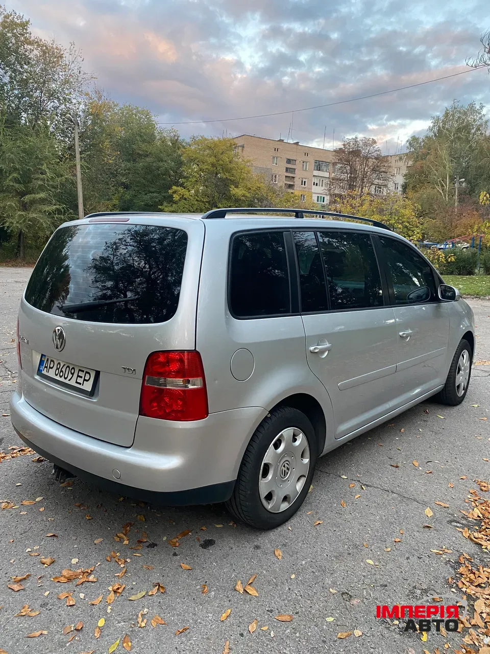 Volkswagen Touran - фото 3