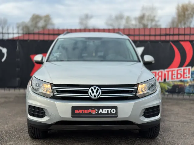 Volkswagen Tiguan - фото 3