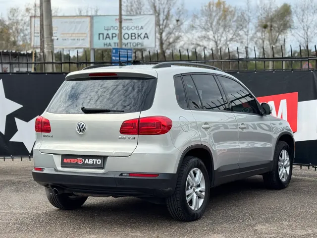 Volkswagen Tiguan - фото 5
