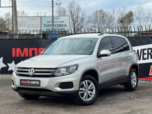 Volkswagen Tiguan - фото 1