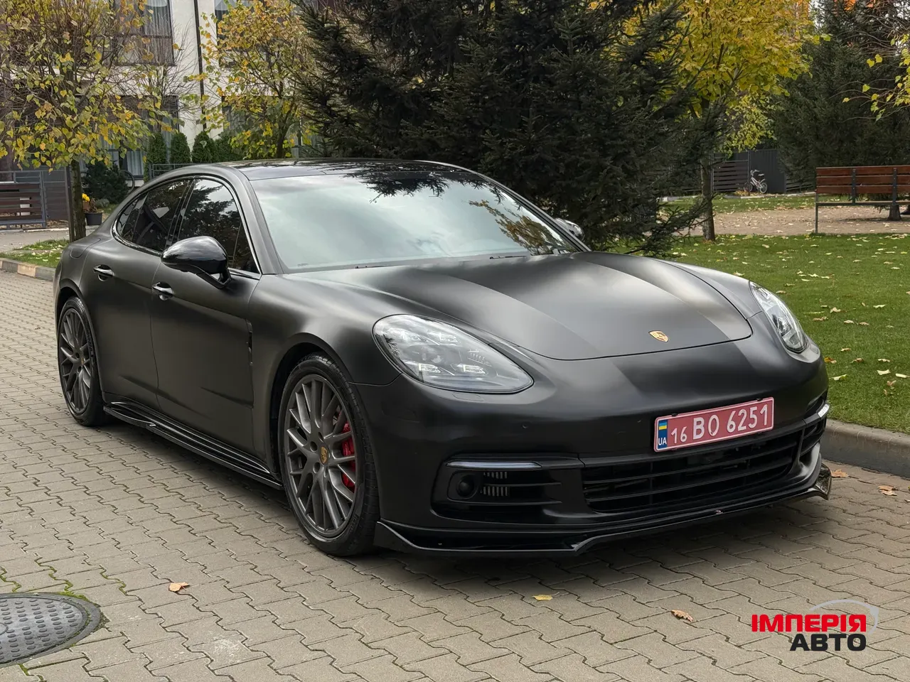 Porsche Panamera - фото 1