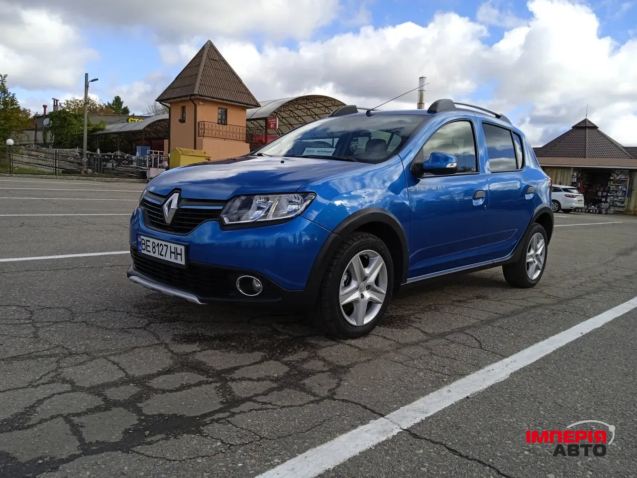 Renault Sandero - фото 1