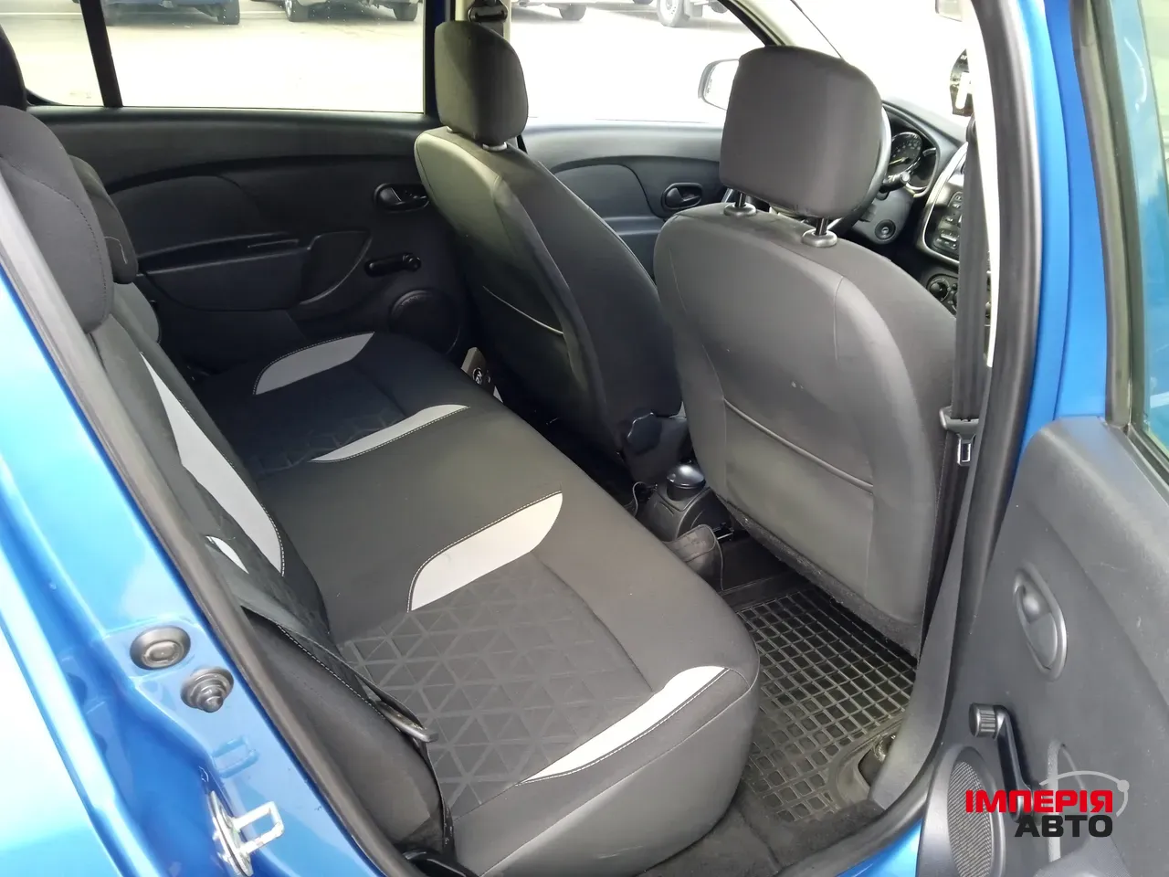 Renault Sandero - фото 7