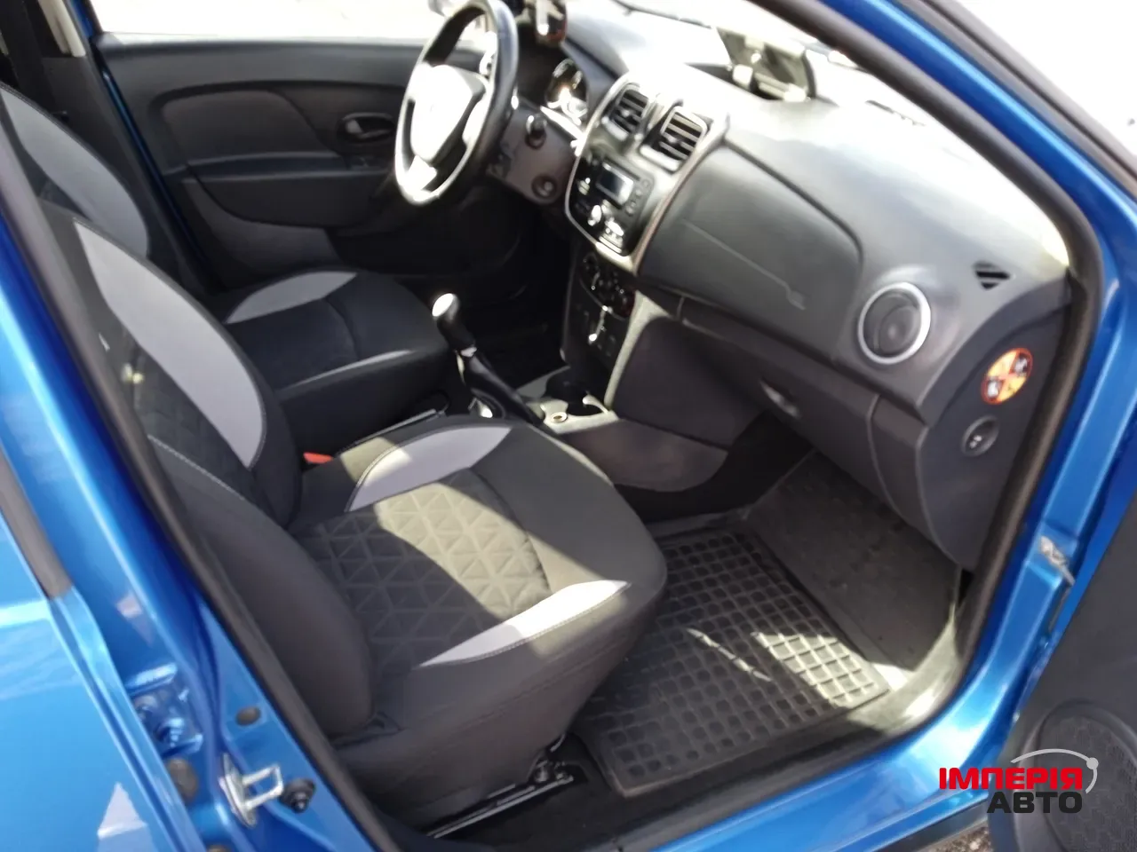 Renault Sandero - фото 6