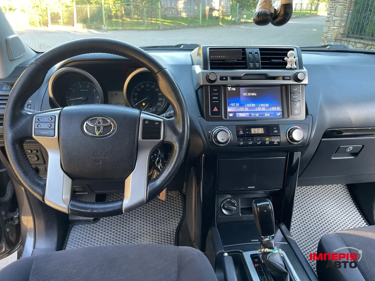 Toyota Land Cruiser Prado - фото 30