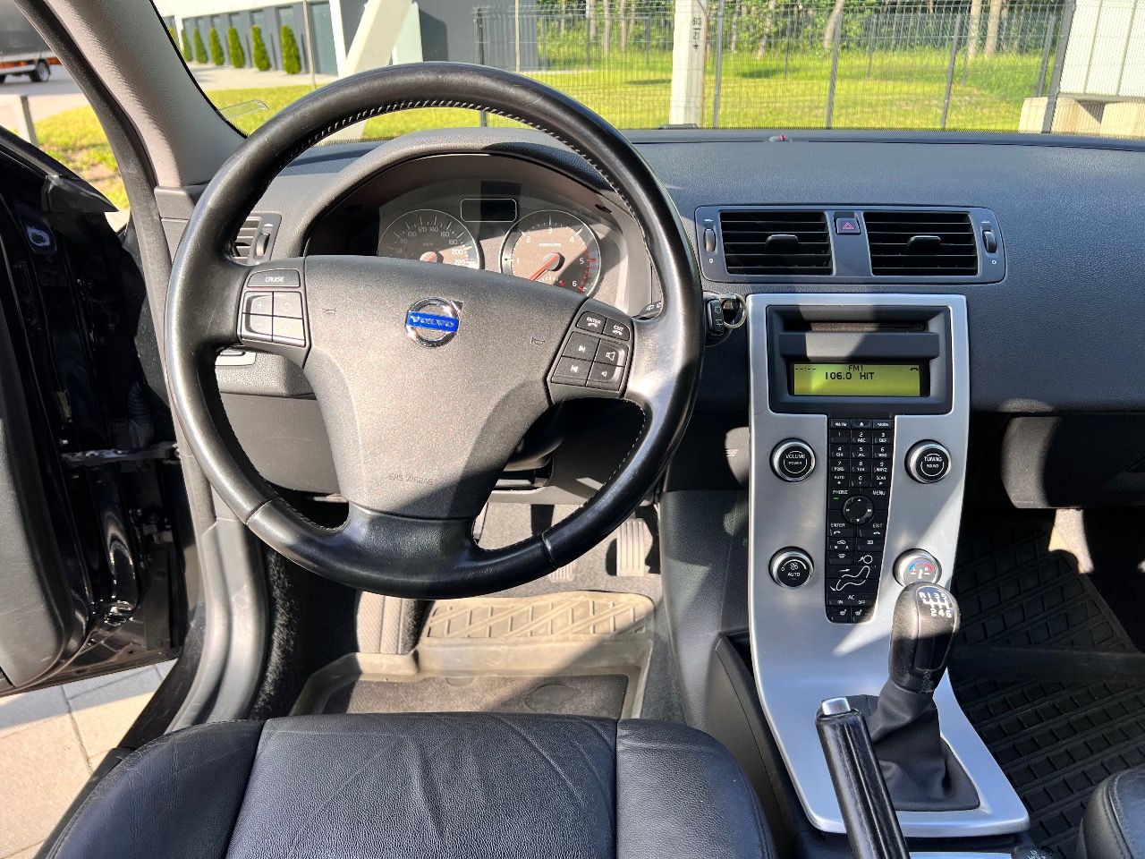 Volvo V50 - фото 1