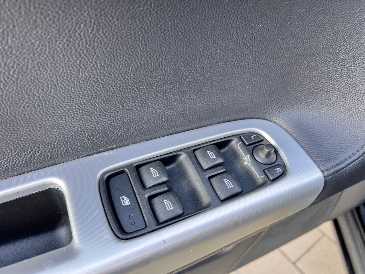 Volvo V50 - фото 17