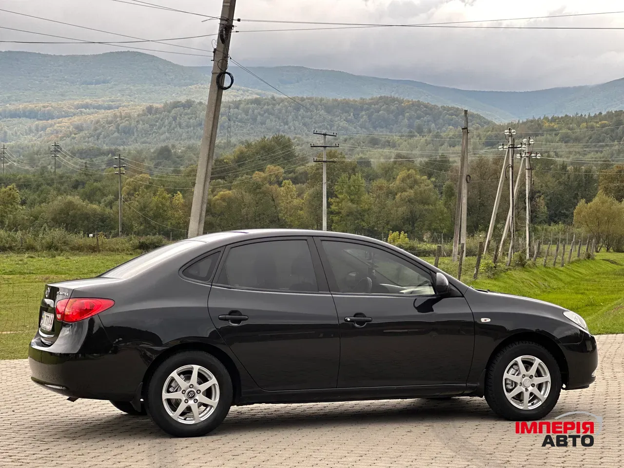 Hyundai Elantra - фото 5