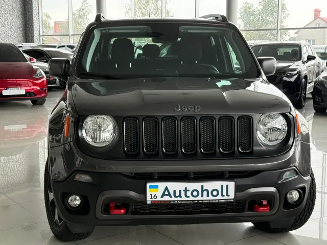 Jeep Renegade - фото 4