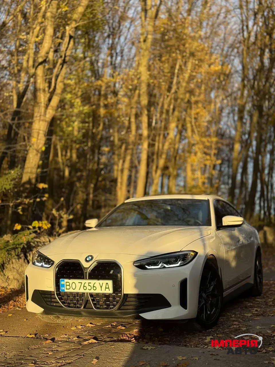 BMW i4 - фото 1