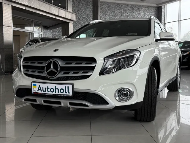 Mercedes-Benz GLA - фото 1