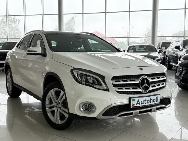 Mercedes-Benz GLA - фото 1