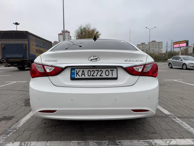 Hyundai Sonata - фото 4