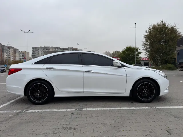 Hyundai Sonata - фото 5