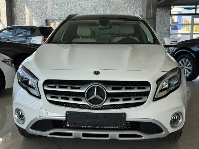 Mercedes-Benz GLA - фото 1