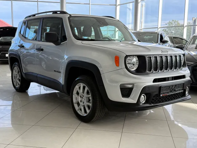 Jeep Renegade - фото 4