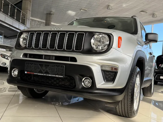 Jeep Renegade - фото 1