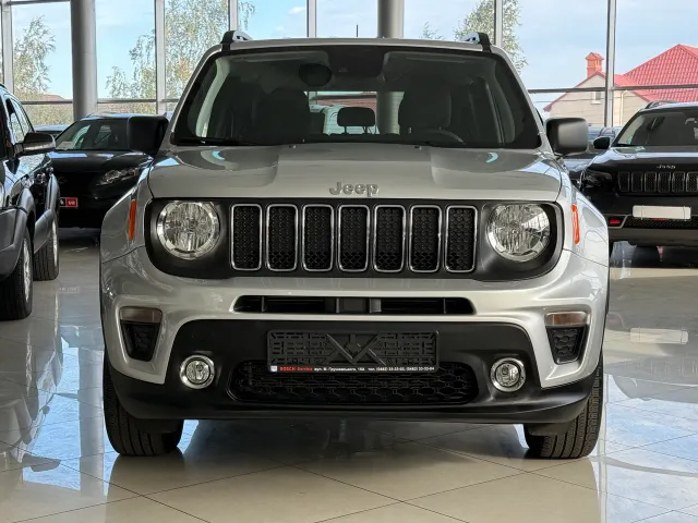 Jeep Renegade - фото 2