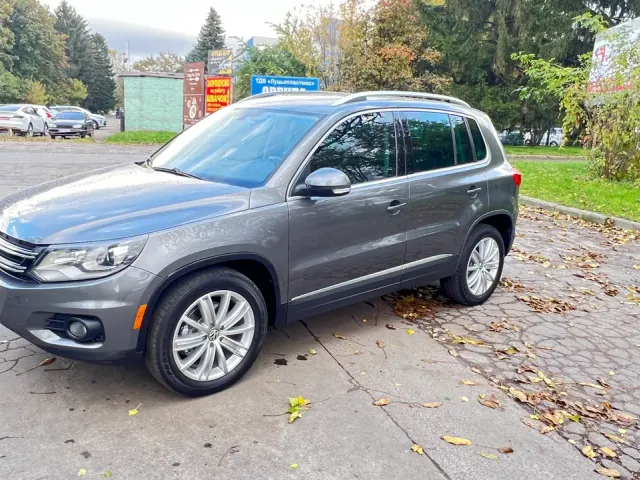 Volkswagen Tiguan - фото 2