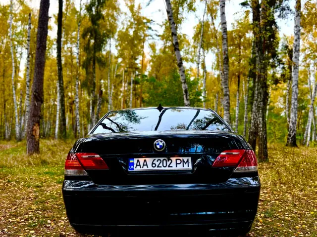 BMW 7 серії - фото 5