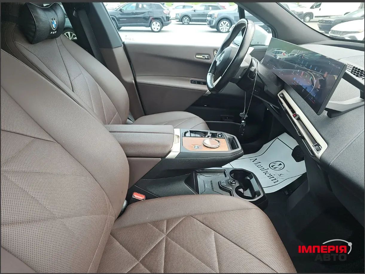 BMW iX - фото 5