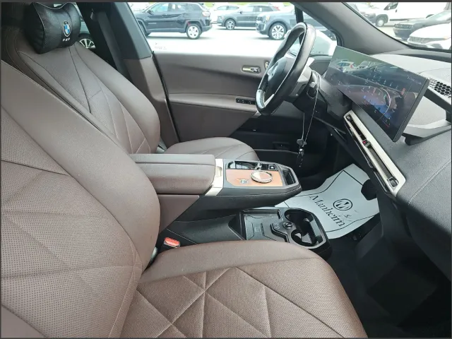 BMW iX - фото 5