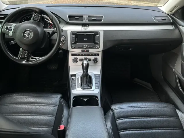 Volkswagen Passat CC - фото 4