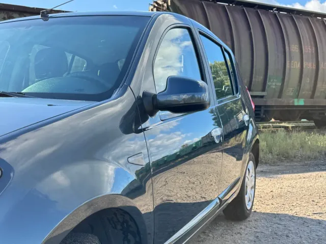 Dacia Sandero - фото 2