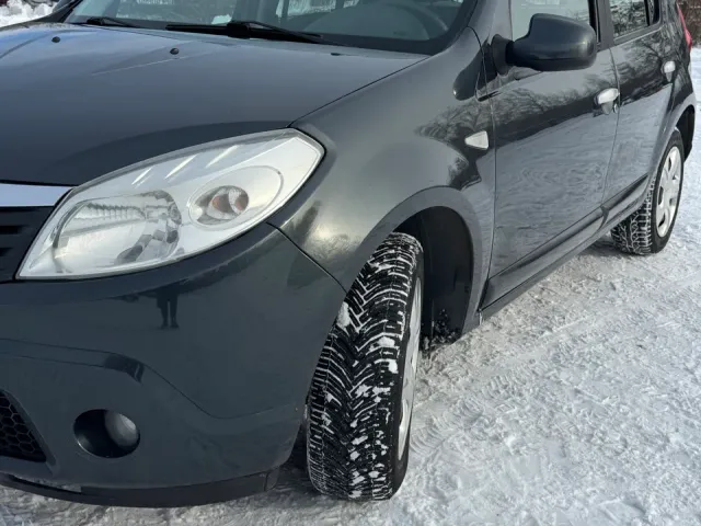 Dacia Sandero - фото 2