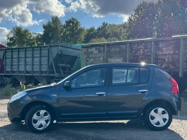 Dacia Sandero - фото 3