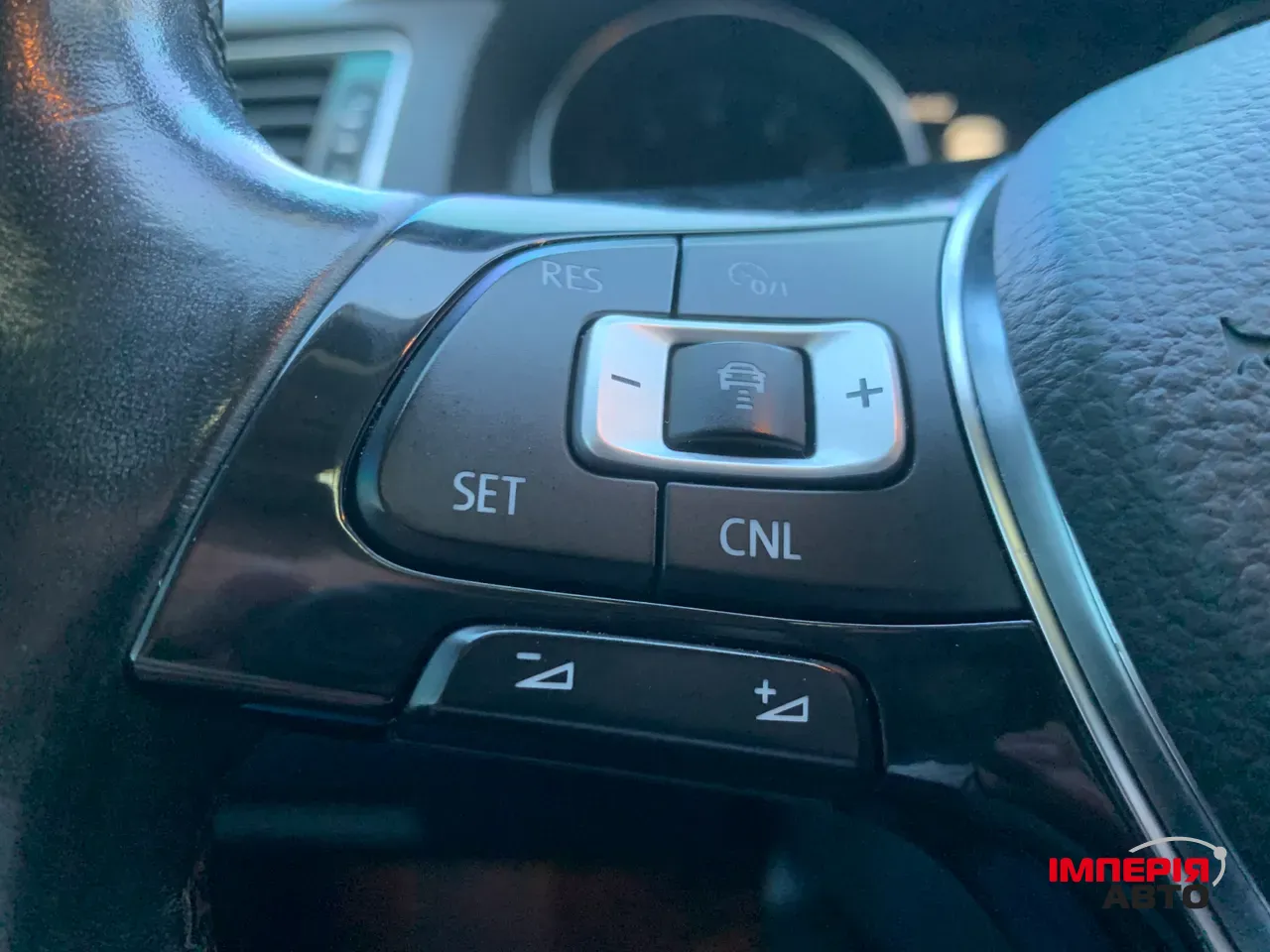 Volkswagen Passat (North America and China) - фото 34