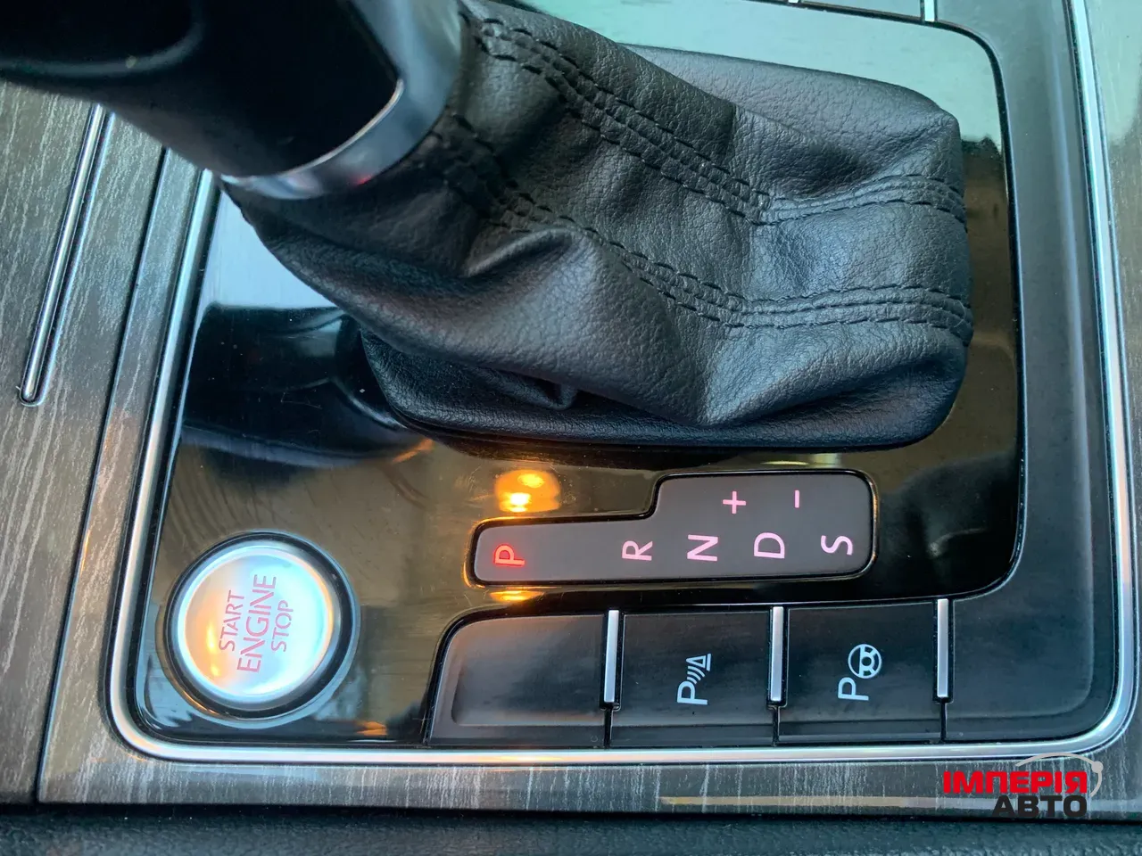 Volkswagen Passat (North America and China) - фото 36