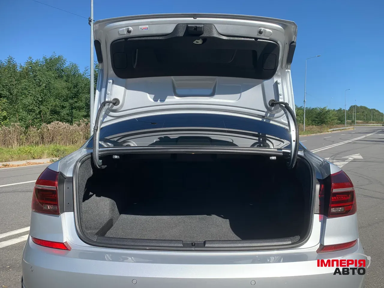 Volkswagen Passat (North America and China) - фото 54