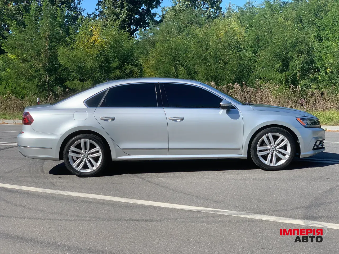 Volkswagen Passat (North America and China) - фото 12