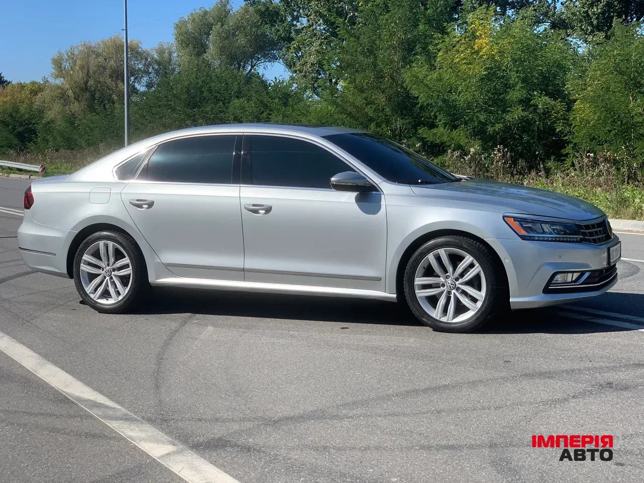 Volkswagen Passat (North America and China) - фото 11
